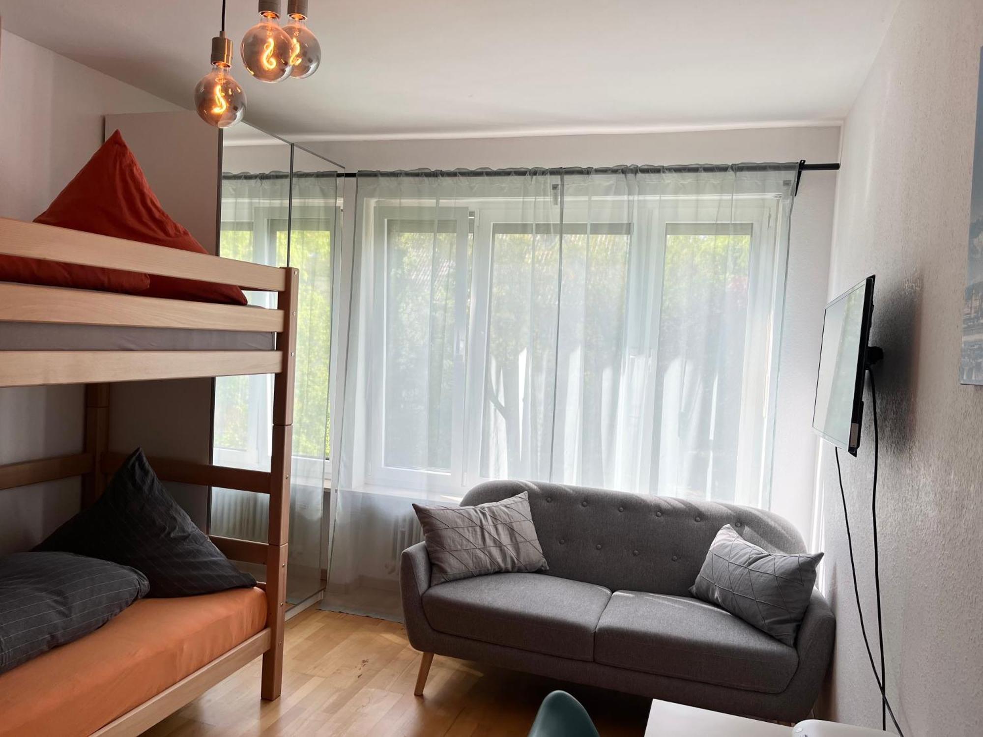 Gemuetliche Privatzimmer Mit Geteiltem Bad, Kueche Und Garten 慕尼黑 外观 照片